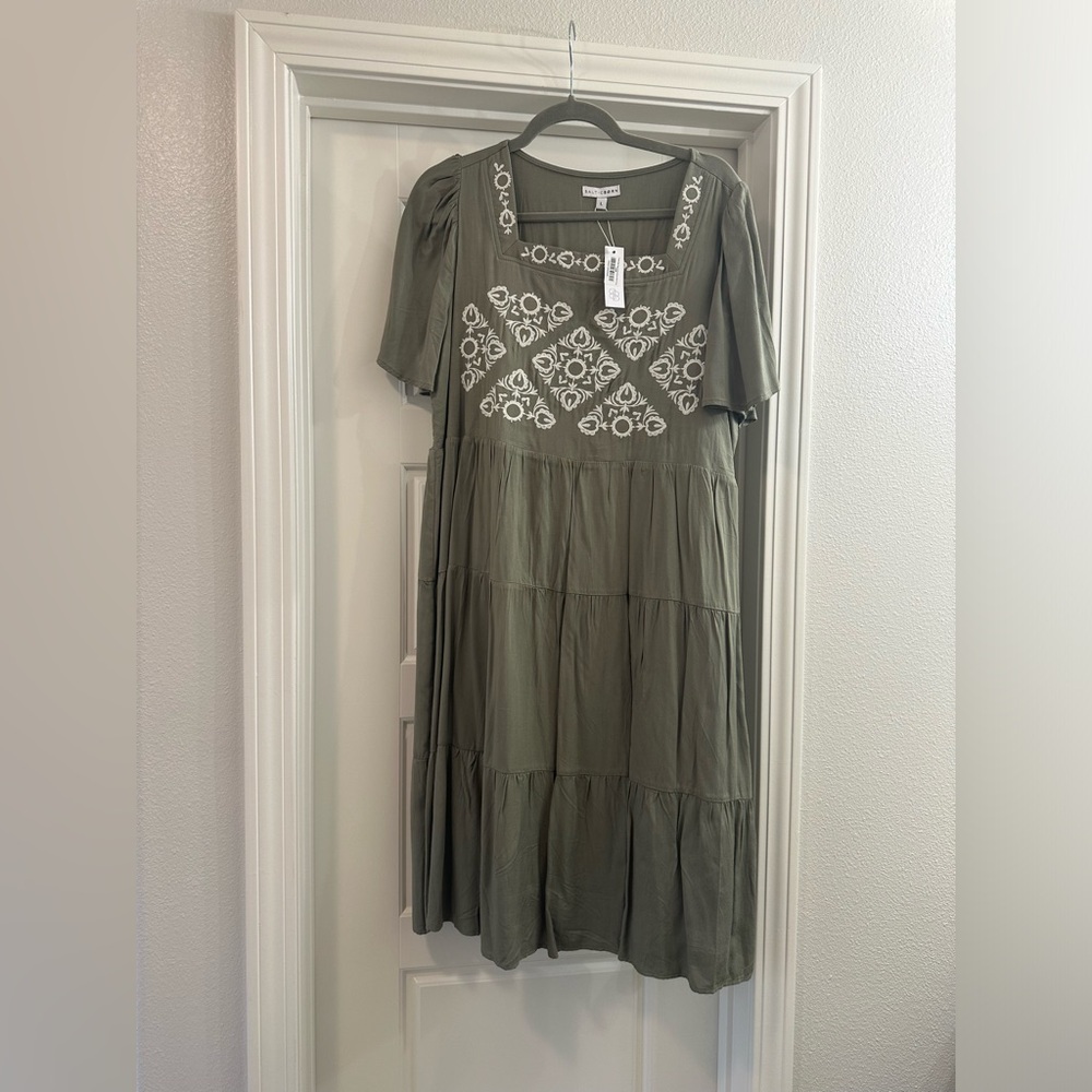 Baltic Born Peasant Embroidered Tiered Flutter Sleeve Dress- Large